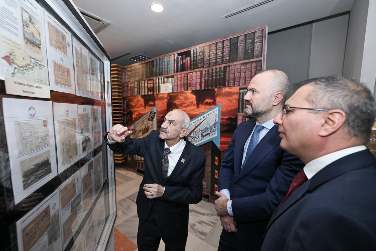 185. kuruluş yıl dönümümüz  kapsamında hazırladığımız “PTT 185 Yaşında Pul Sergisi”nin açılışını, Türkiye Filateli Dernekleri Federasyonu Başkanı Sayın Ziya Ağaoğulları ve TFDF yönetimi ile birlikte gerçekleştirdik.

Müzemizin kıymetli eserleri ile filatelistlerimizin özenle