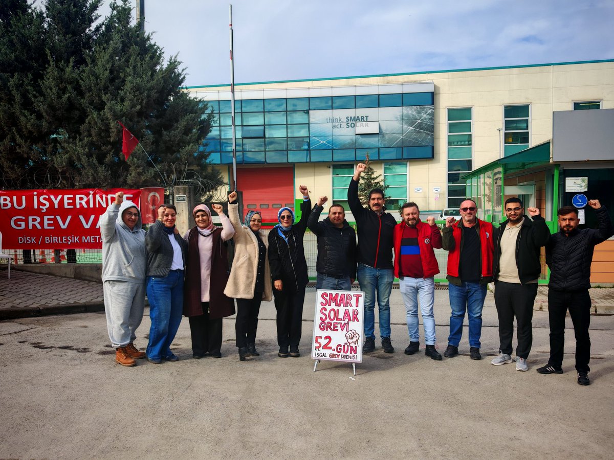 gercekgazetesi's tweet image. 🚩#Smart Solar grevi 52. gününde!

🔴Birleşik Metal-İş'in (@BirlesikMetal) mücadeleci metal işçileri kararlılıkla, azimle, inatla ve sınıf dayanışmasıyla grevini sürdürüyor. Smart işçisi kazanacak, işçi sınıfı kazanacak! @LeventDolek #Grev #Smart