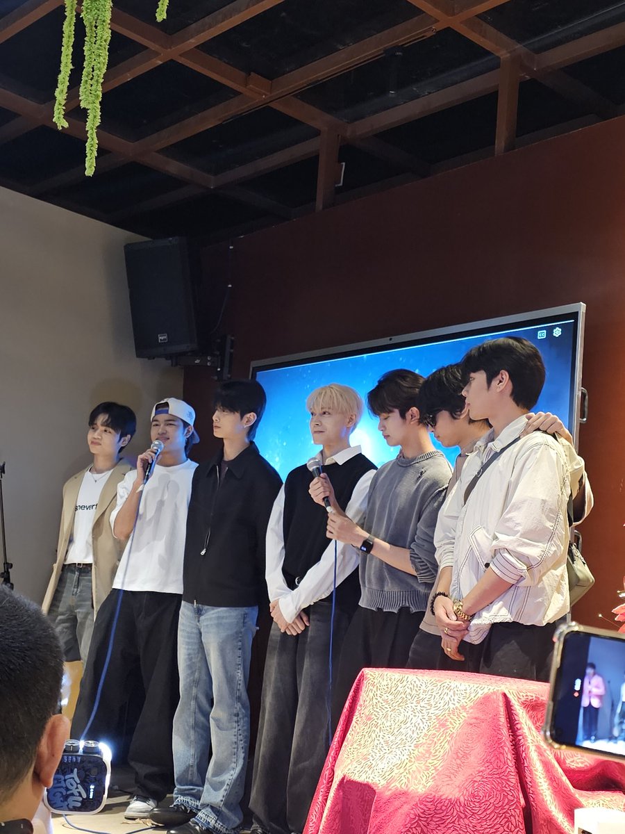 deiii143's tweet image. Nice seeing you again 😊

BEYOND HORI7ON

#ARTI7ONUnplugged
#HORI7ONCanvasOfKindness
#HORI7ONHeartsTogether
#HORI7ON