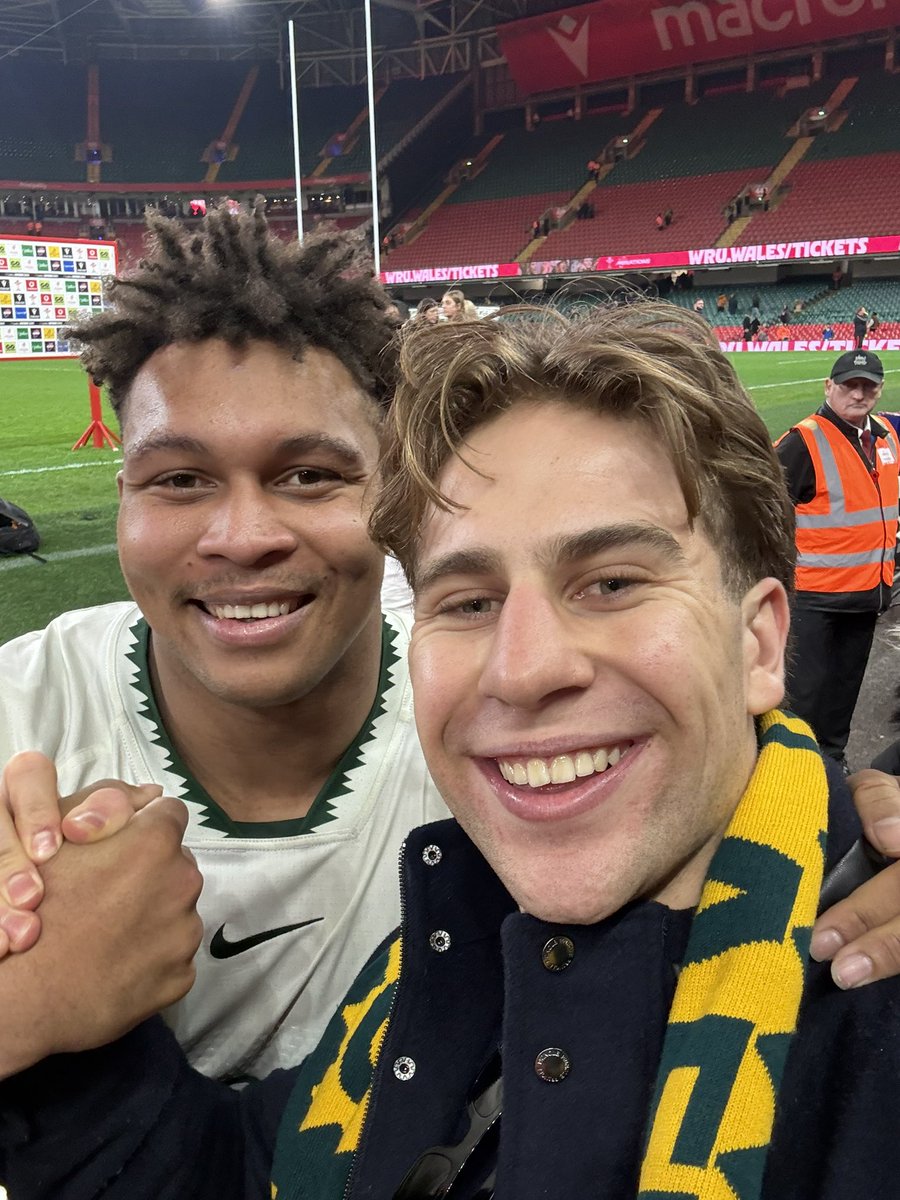 GMGM world! 

Yesterday was a day well spent in Cardiff. 🏴󠁧󠁢󠁷󠁬󠁳󠁿🏉