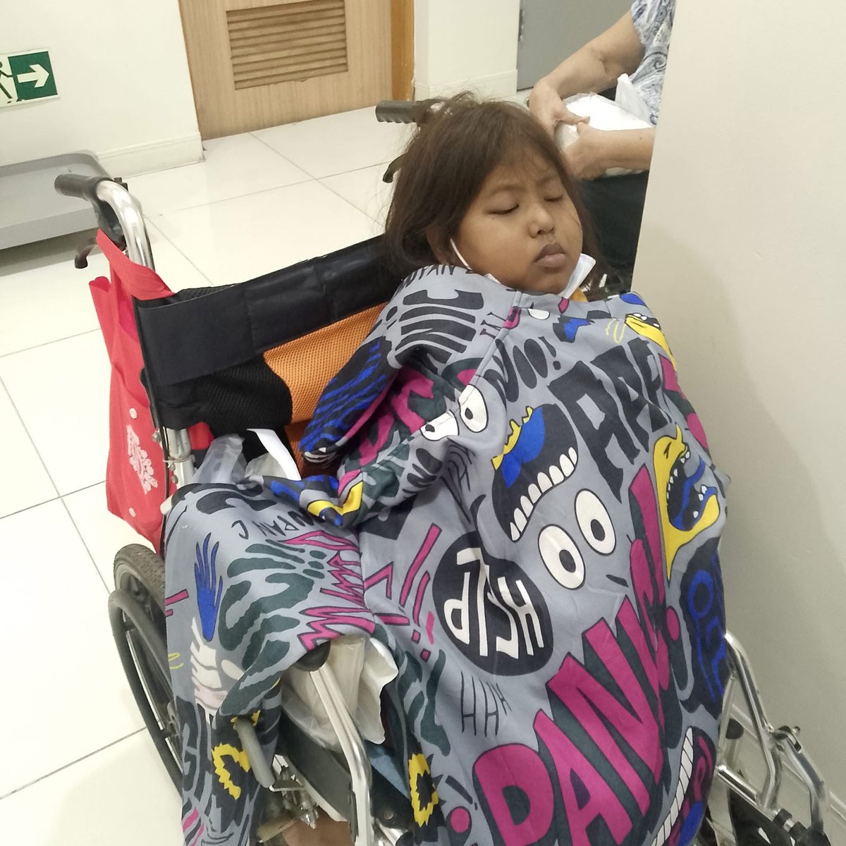 PlushiesForHope's tweet image. Healthcare in the Philippines is bad.

Joddel arrived in Manila from Nueva Ecija last November 26. Joddel is living with CKD Stage 5, and her peritoneal dialysis access has malfunctioned. This access is essential, it is her only means to receive dialysis, and without it, her…