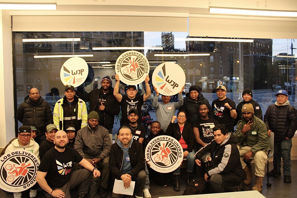 LosDeliveristas's tweet image. 💥 Meet the leaders of @LosDeliveristas!

Delivery workers from West Africa, Latino &amp;amp; Bangladeshi communities are uniting as one movement, fighting unjust deactivations &amp;amp; demanding @NYCCouncil pass Intro 1332. 
✊🏽✊🏾✊🏿

📞 Call your @NYCCouncil member—workers’ rights can’t wait!