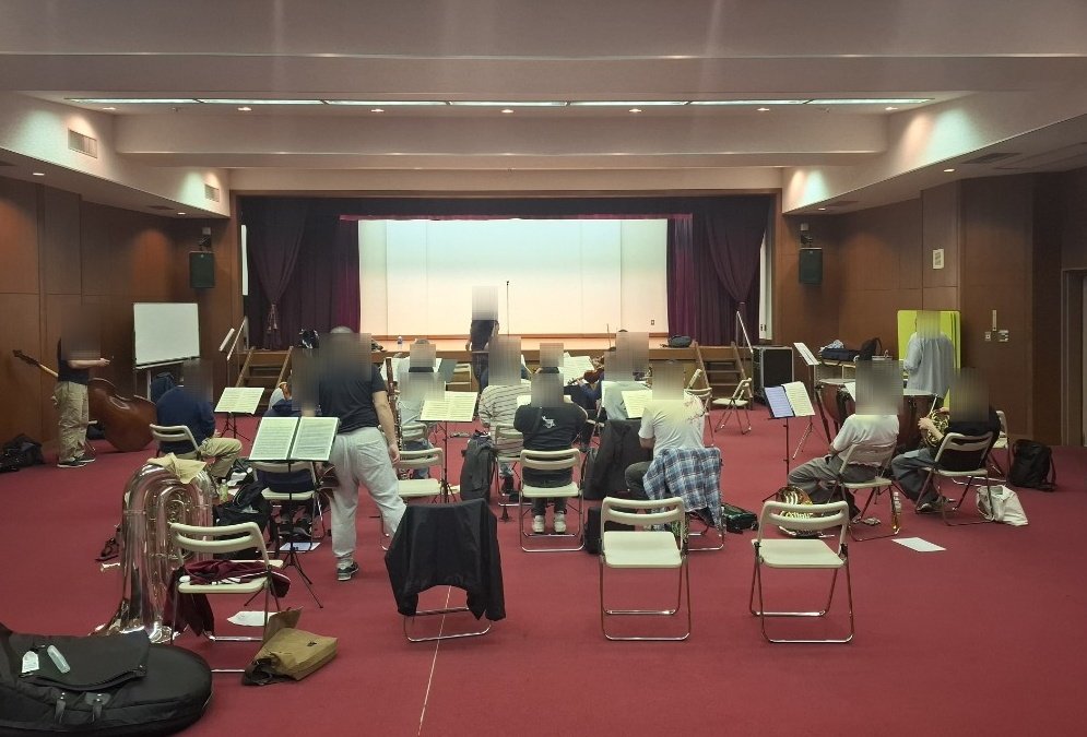 bluetconcerto's tweet photo. 昨日はヴィオラとホルンの方が見学に来てくださり、お2人に入団していただきました！
コンチェルトの初合わせも行い、充実した練習となりました🥰 https://t.co/JfVGaCl233