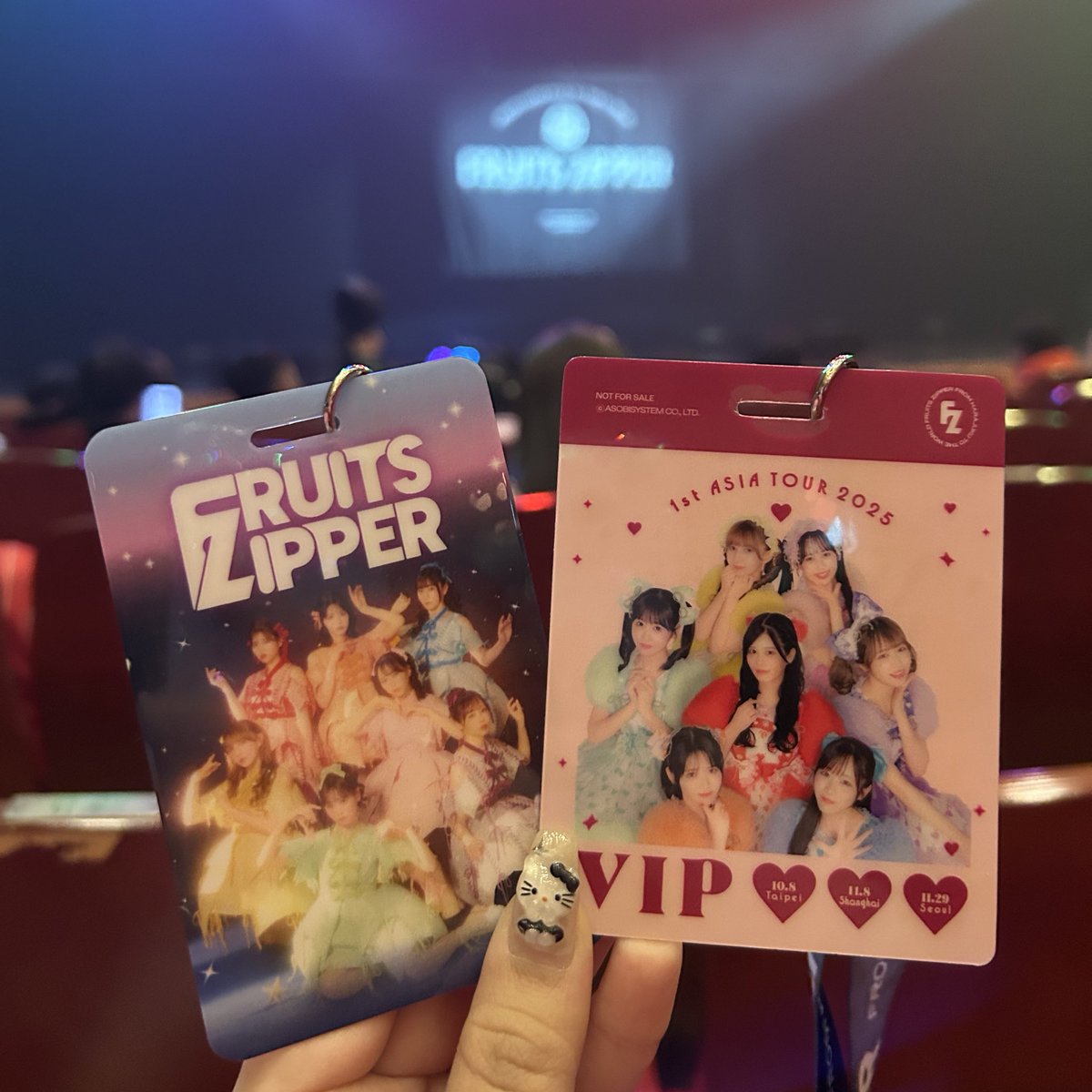 totakeke_2's tweet photo. 11/29 FRUITS ZIPPER 1st ASIA TOUR 2025

ハート作ってくれたのも、サインボールゲットできたのも、お見送り会と写真撮影でお話できたのも全部うれしい思い出😻💭❤️‍🔥
やっぱり天音ちゃんが1番だいすきだよ〜🐈‍⬛🍒
韓国に連れて行ってくれてありがとう(ᐡ ′̥̥̥ ˙̫ ‵̥̥̥ ᐡ)♡
 #FRUITSZIPPER_ASIATOUR https://t.co/5WPhdXbxGX