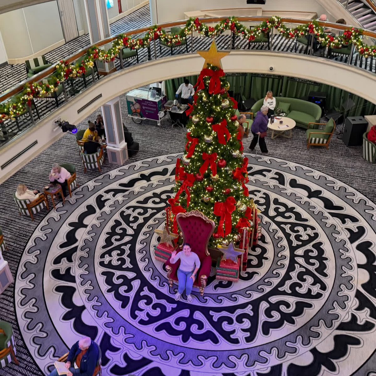 EmmaCruises ⚓️ tweet media