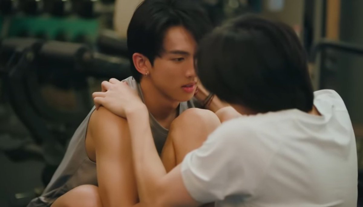 naraWestie__'s tweet image. This scene was so adorable i mean look at them ,look at their smiles , LOOK AT THAT INSANE ASS CHEMISTRY AND THE HAND PLACEMENT 😩😩😭😭

#FarmVan #SurfJava #H2HseriesEP6