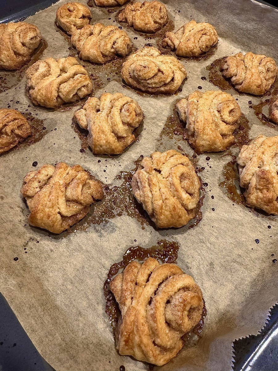 Hab auf Instagram ein Rezept für Franzbrötchenkekse gefunden… will nie mehr andere backen. So lecker 🤤🥐