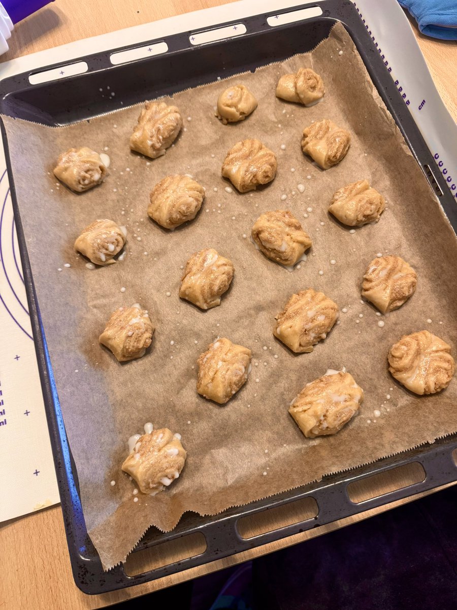 Die Tintentante tweet media