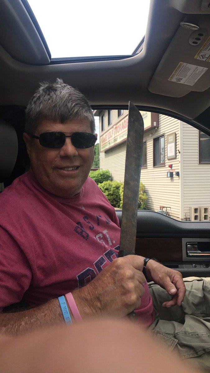 downtownboosy2's tweet image. One time someone stole my dad’s equipment so we went over there with a rusted machete and a baseball bat and got his equipment back. Anyways today’s the last day of #Movember and I think you should donate if you want good karma movember.com/m/nicholasbusa…