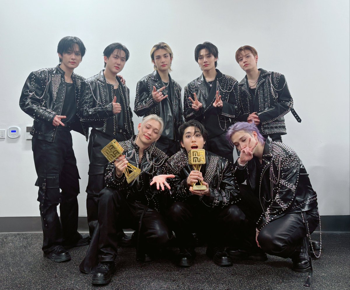 PopStats07's tweet photo. Stray Kids were the most streamed K-pop group on Spotify Global yesterday, earning 12.38 M streams ( now 9 days streak at #1 ) https://t.co/t2DOuEtUMA