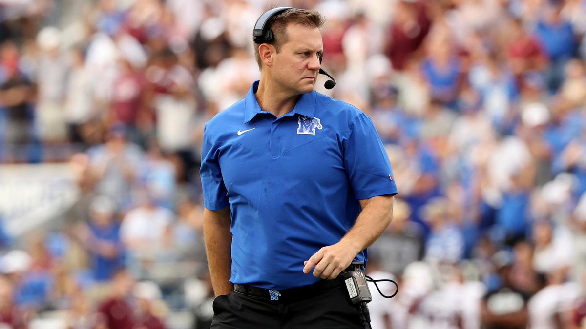 Arkansas is targeting Memphis’ Ryan Silverfield to be its new head coach, sources tell <a href="/CBSSports/">CBS Sports</a>