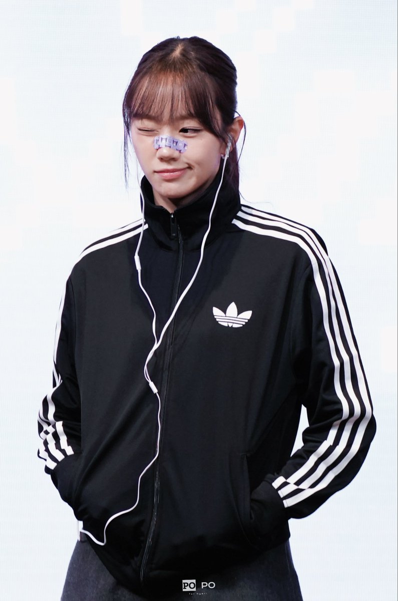 POPO_hyeri's tweet image. 🎧
@hyeriherihey 
𝟐𝟓𝟏𝟏𝟑𝟎 𝐅𝐚𝐧𝐬𝐢𝐠𝐧 𝐄𝐯𝐞𝐧𝐭
#Hyeri #혜리 #이혜리 #LeeHYERI