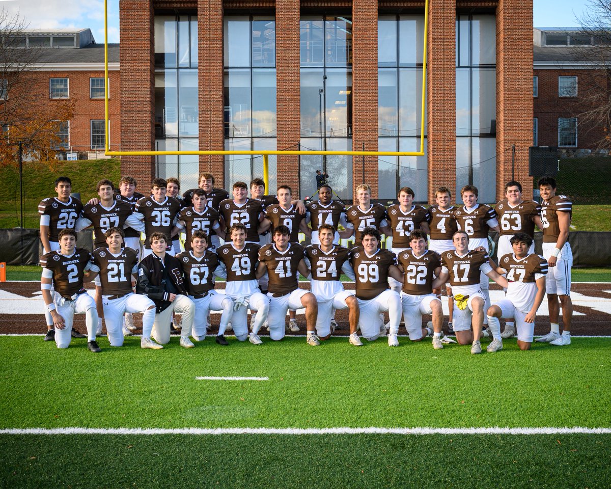Wick_Football_'s tweet photo. Once a Bruin, always a Bruin!💛🐻 #ThankYouSeniors https://t.co/rtPAbAAzIl