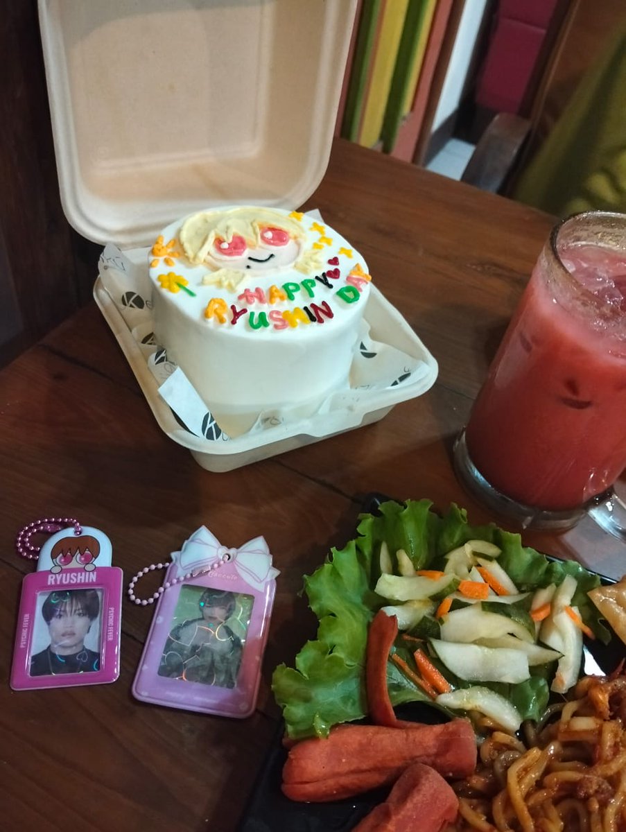 Maeri🐣🐥 ~udh lelah~ tweet media