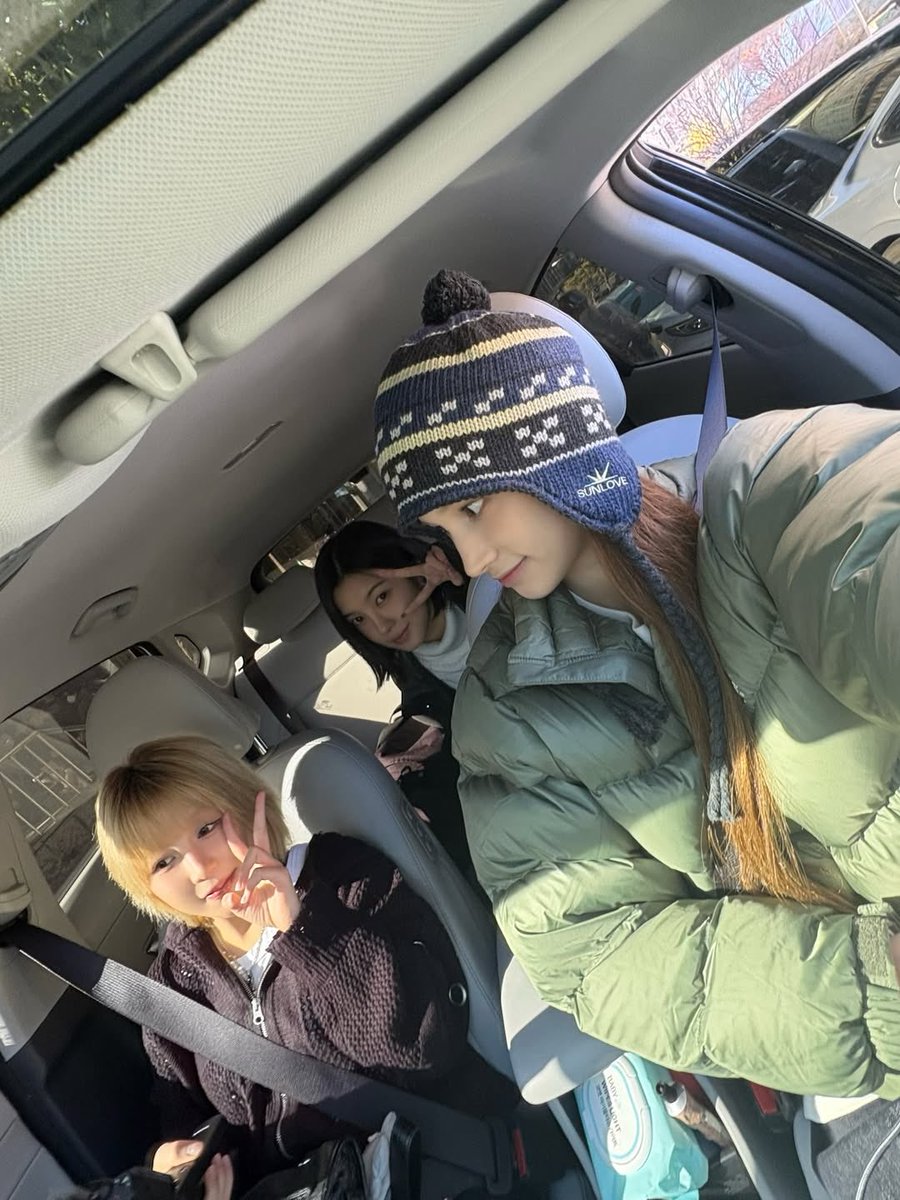 히에 인스타에 다연이야✌🏻 #김다연