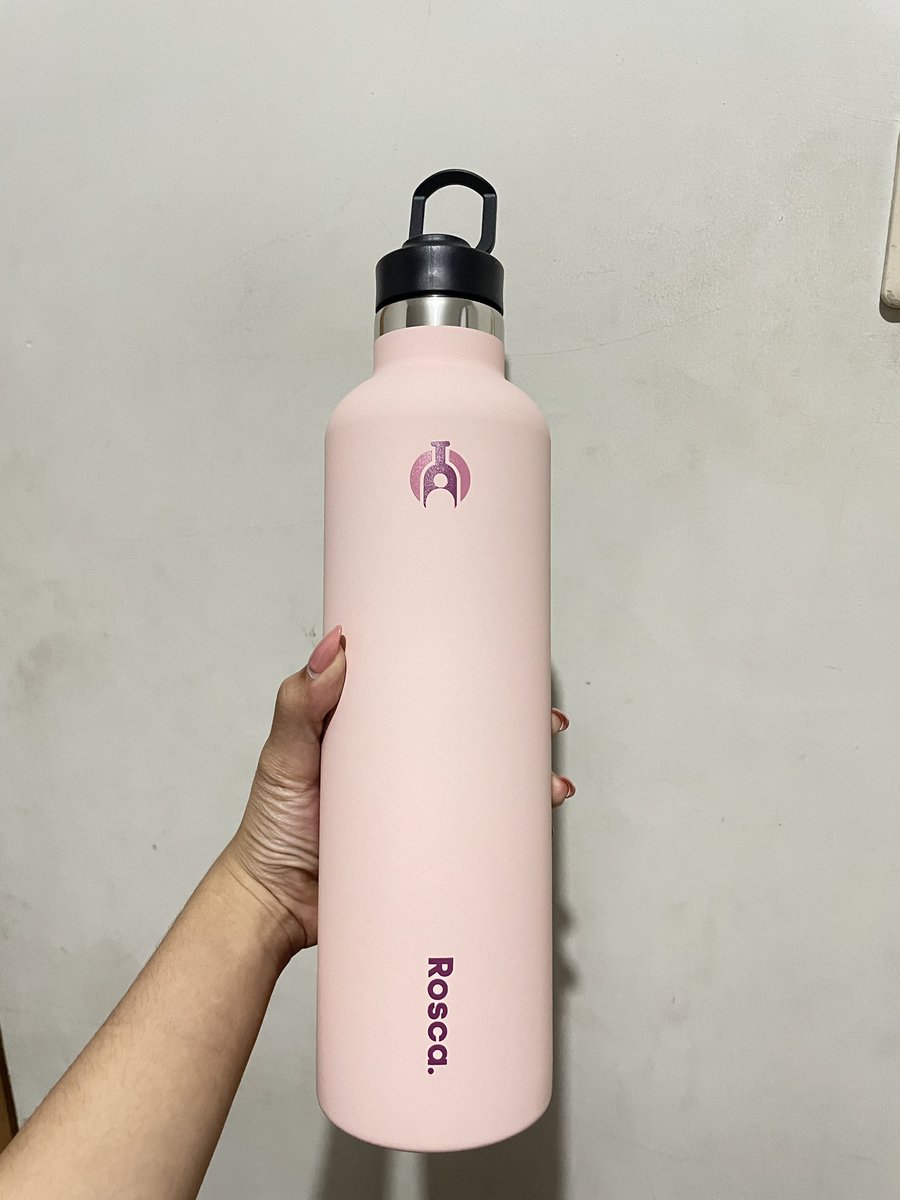 meilnuttt's tweet photo. beli tumblr pink lucu &amp; anak” pd nitip roti O lgsg 5 biji
but talk to who?😫 https://t.co/YQjDI8Vq6y