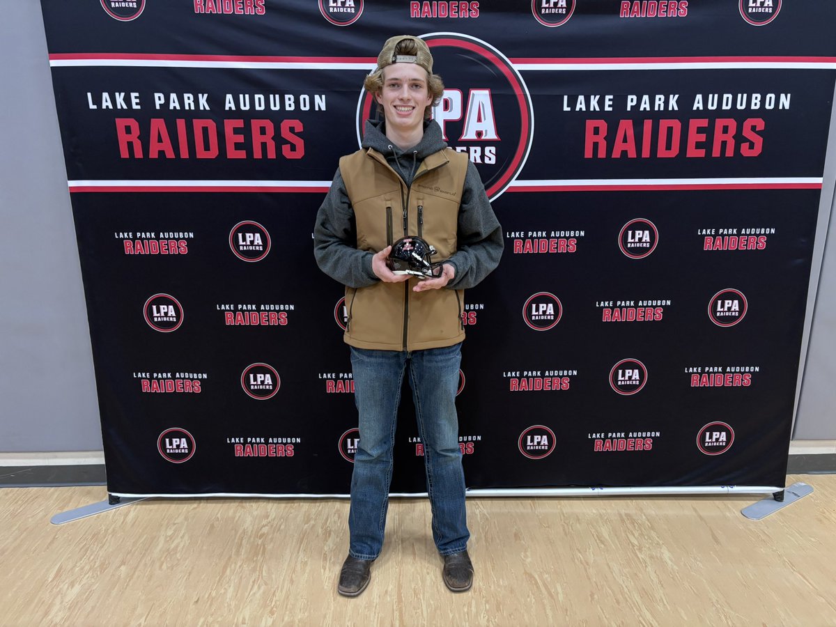 The next award is our JV Player of the Year!  Congratulations to our recipient, Eli Carlson!  #ALLIN