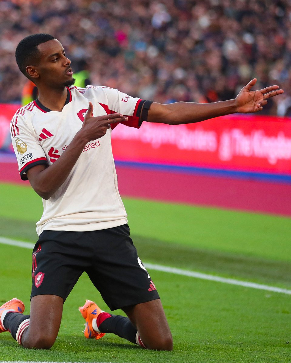 🚨 Liverpool fans, let’s celebrate that win by following each other! Reply under this tweet and follow everyone who likes the post!

Follow me and I’ll follow you back! 🔴