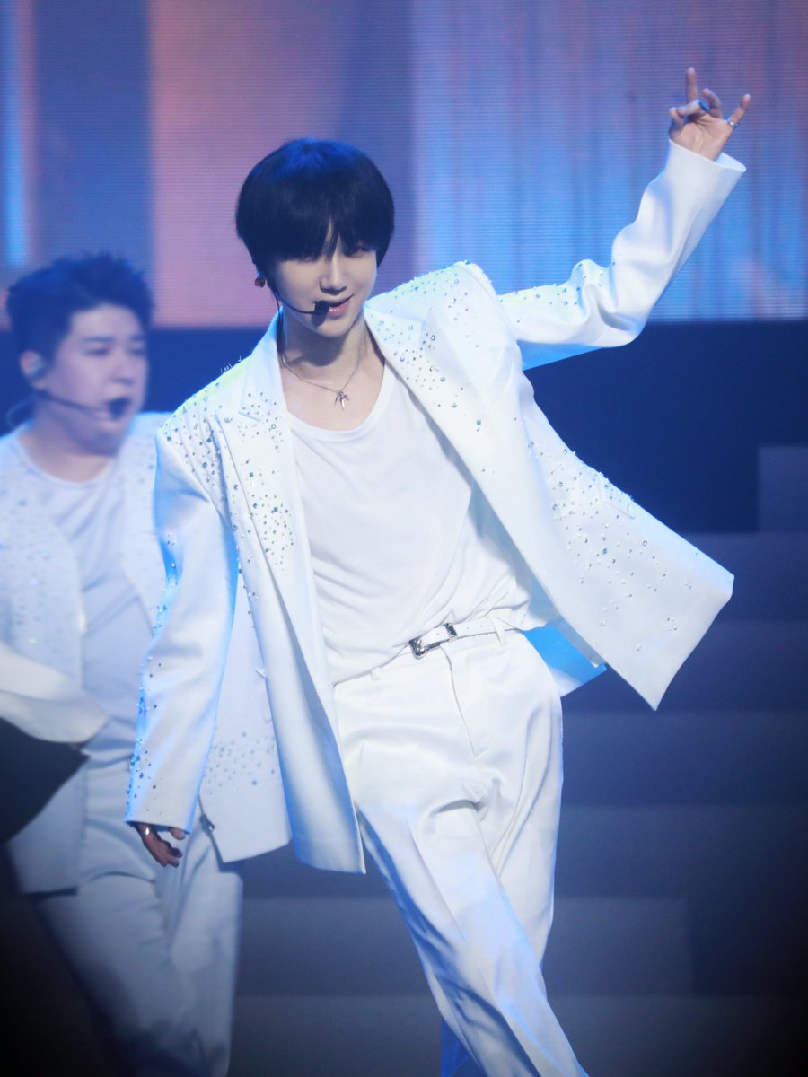 iohcc62's tweet image. 251130 SUPER SHOW 10 in BANGKOK Day2

예뻐요😏
@shfly3424 

#SUPERJUNIOR #슈퍼주니어
#SUPERSHOW10 
#예성 #Yesung #艺声 #藝聲 #イェソン