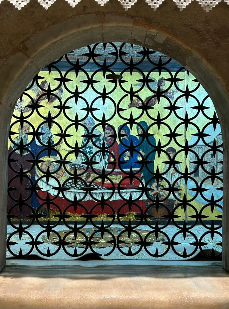 Messe du premier dimanche de l’Avent ce matin, aux intentions de l’unité des chrétiens, dans la basilique Saint-Nicolas de #Bari où l’Orient et l’Occident se donnent rendez-vous depuis des siècles.
#utomnesunumsint