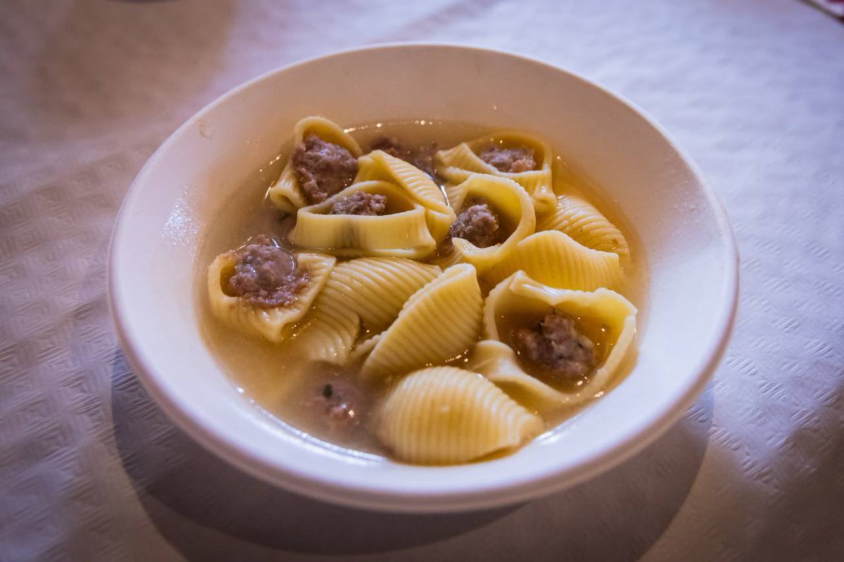 👉🏻 El secretari general <a href="/jorditurull/">Jordi Turull i Negre</a> ha participat en el dinar solidari per la #MaratódeTV3 impulsat per <a href="/juntsstceloniLB/">Junts Sant Celoni i la Batllòria</a>. 

👥 També hi han assistit el president comarcal i cap de llista a Sant Celoni, <a href="/raulgr82/">Raül 🎗</a>; el diputat <a href="/jpagesm/">Josep Pagès i Massó</a>; la regidora de <a href="/Junts_BCN/">Junts per Barcelona</a>, <a href="/neusmunte/">Neus Munté 🎗</a>; i