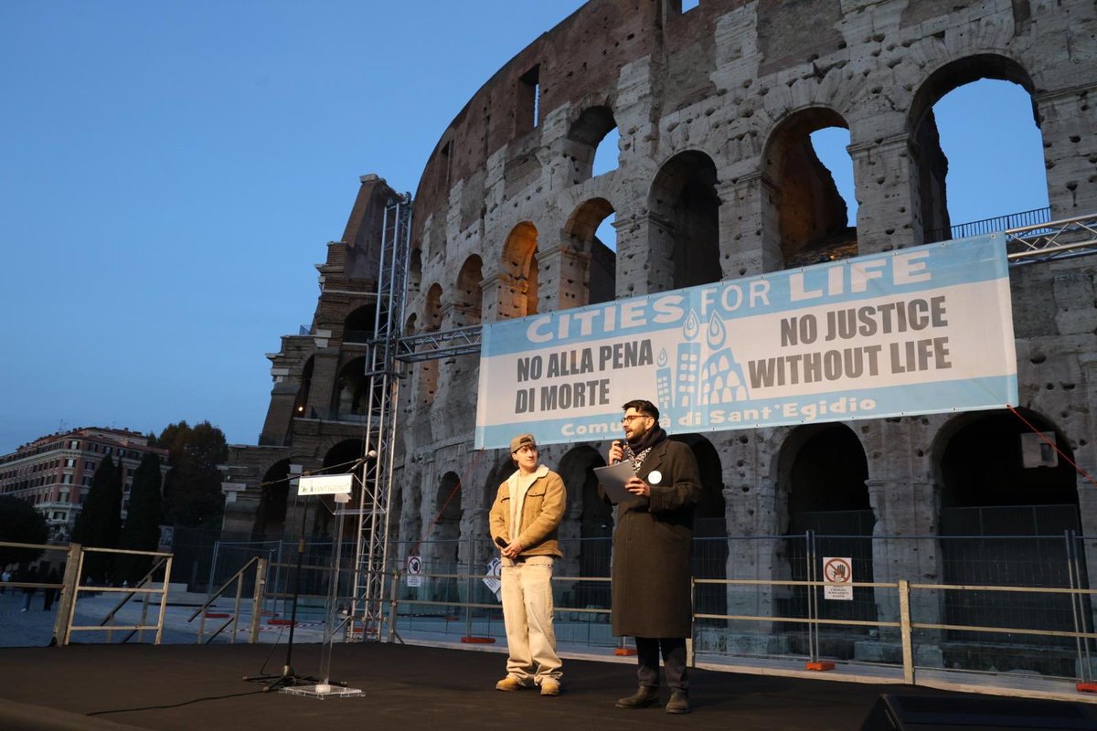 La fine della guerra e la fine della pena di morte dipendono anche da noi. Dal Colosseo un appello al governatore della California Godin Newsom che ha chiuso il braccio della morte da anni: diventi leader di una grande battaglia di civiltà <a href="/mariomarazziti/">mariomarazziti</a> <a href="/CitiesforLife/">Cities for Life</a>