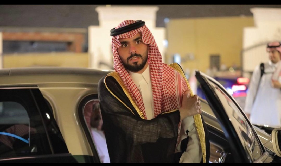 اغلى صفقات المزاد🚨🧲

سجل ابن كومنشر اعلى الصفقات حتى الساعة
والذي ذهب للمالك فيصل الجضعي ب٣٤٠ الف
من المنتج فهد فيحان المنديل
شكراااا رجل الاعمال فيصل الجضعي والمالك العالمي