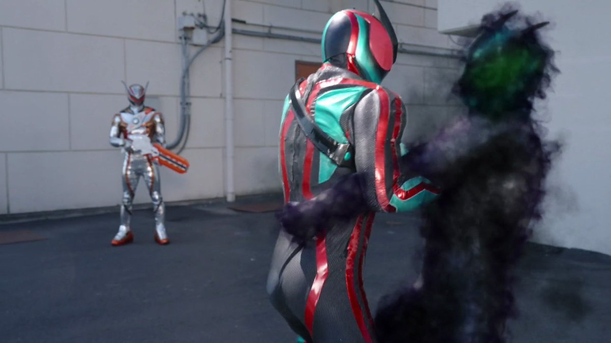 Just like the opening #KamenRiderZEZTZ