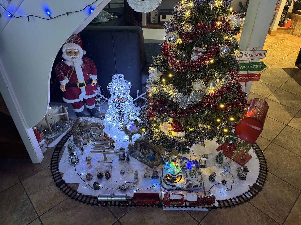 pomplardu66's tweet image. Noël, nous sommes prêts 🥰