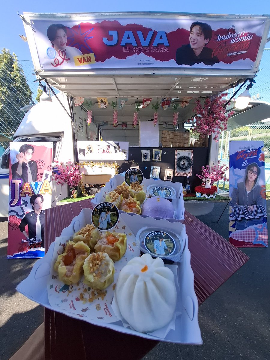 javafamily_o's tweet image. ทางบ้านขอขอบคุณการสนับสนุนFood truckจาก @bblueeskky  สำหรับคิวสุดท้ายของ#Head2HeadSeries มากๆเลยนะคะ🍲🥐

 HEAD 2 HEAD LAST Q

#Head2HeadSeries
ꗯ꙼̈ 𓂂 @javabh28 #javabh #swensurf #surfjava @swensurf 
#กองเสบียงของจาว่า