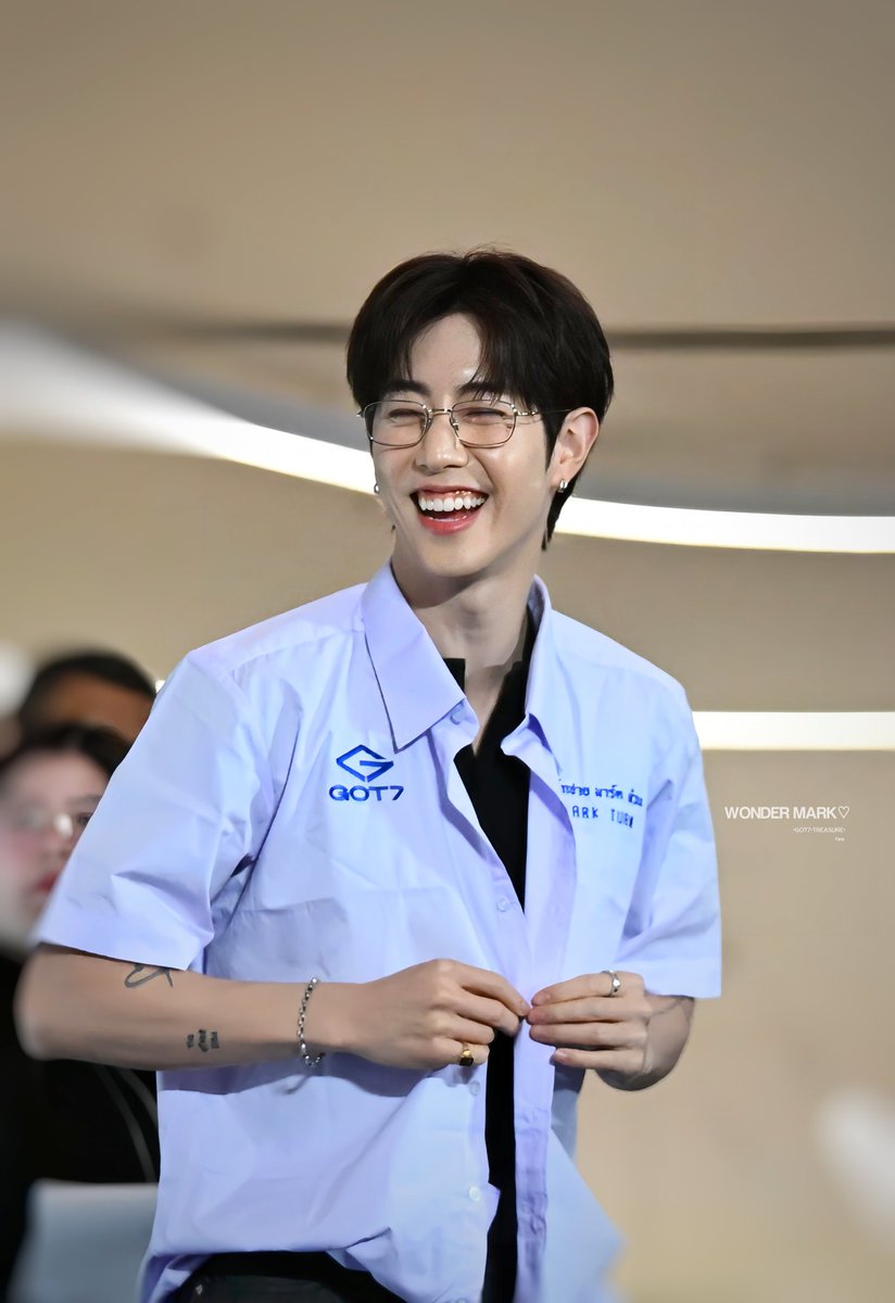 Mark Tuan Junior🐰

#ShopeexMarkTuanEvent 
#MarkTuan #段宜恩 <a href="/marktuan/">Mark Tuan</a>