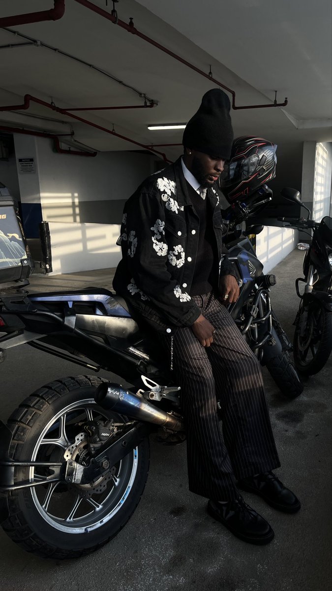 _ovoboy's tweet image. Crazy month cl