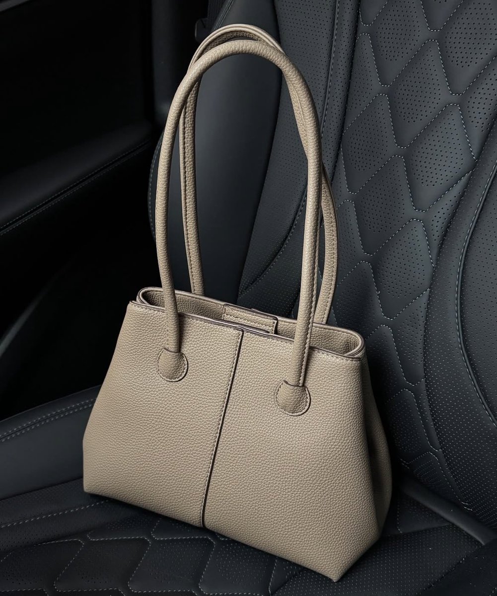 edfens's tweet photo. local brand bag timeless edition: https://t.co/Jb03eaFlpR