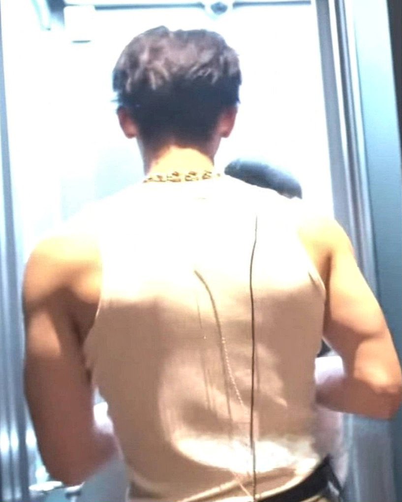 itznajaem's tweet image. just jaemin and his sexy back