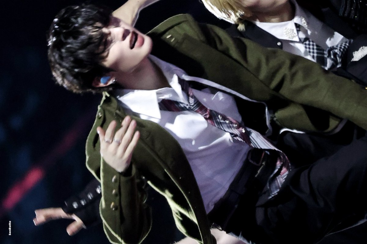 251128

🐆

#태산
#보이넥스트도어 
#TAESAN
#BOYNEXTDOOR
#テサン
#韩泰山