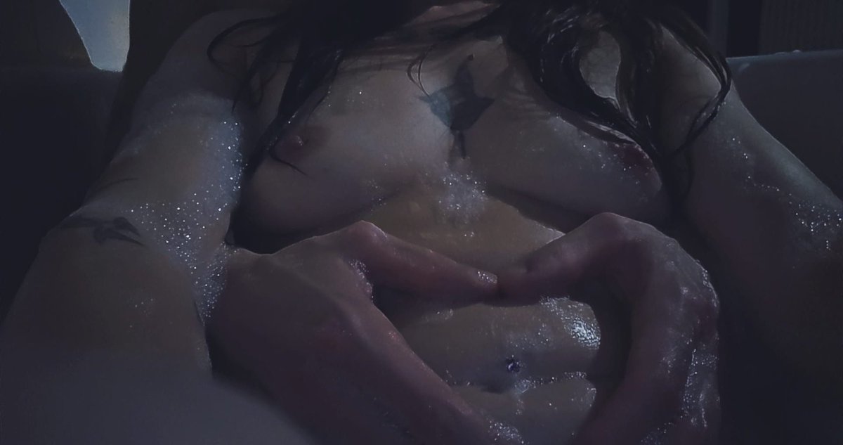 HDivin3's tweet photo. #DimancheDouceur 🫶
Un moment rien qu’à nous 🫶
.
@Defiscoquin @PartageDefiHot @OrgasmicGroup @nofacemodele @Body_Art_be_fr @FrancaisesSexy @Voisinsenface @SpicyGirlsNSFW @creatricesFR @Sex4theBrain @hotmodelsOMG 
.
💋 https://t.co/mjaM6Askqi