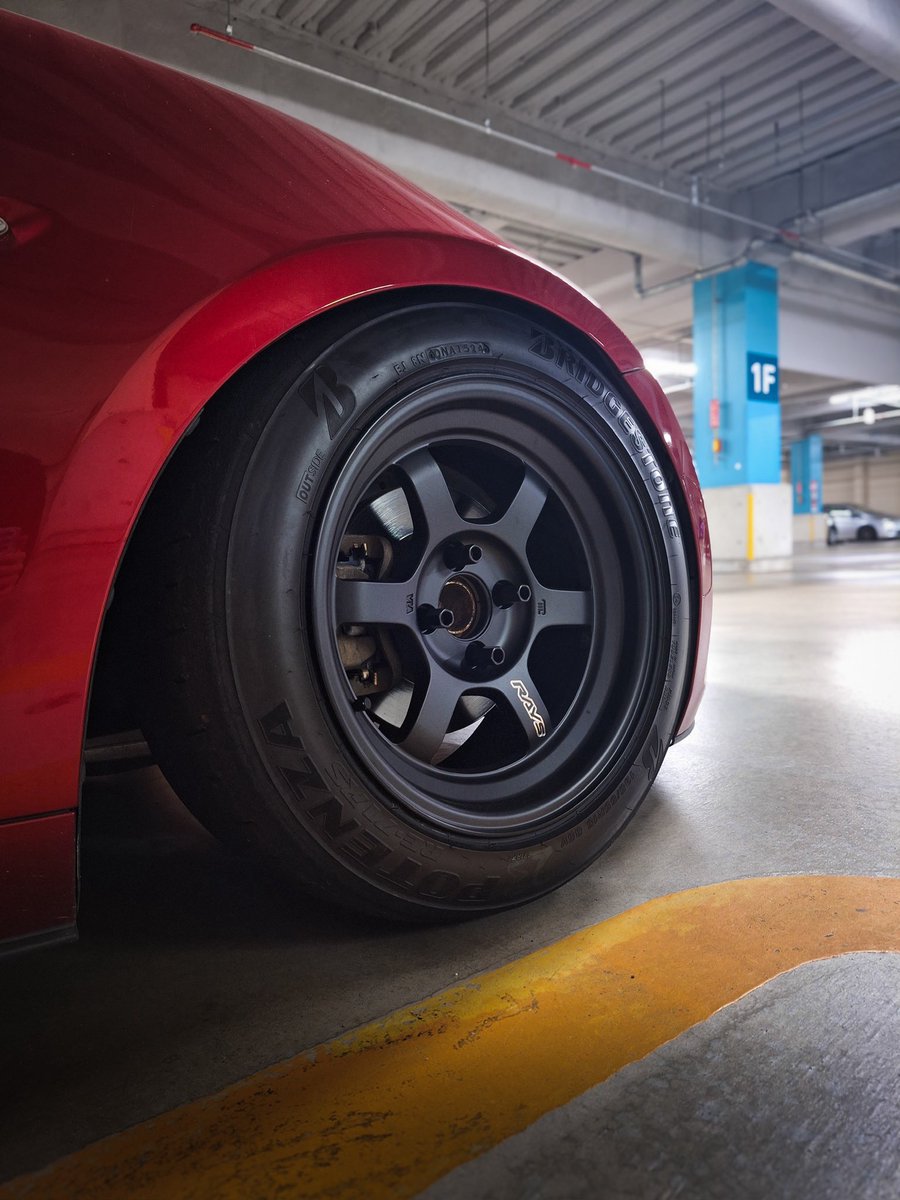 __llu__ull__'s tweet photo. 仕様変更しました！

wheel→ TE37V 2324 limited 15inch8J+15
tire→ POTENZA RE71RS

かっこよくなりました！！！！！

#ロードスター 
#ロードスター乗りと繋がりたい 
#ロードスター乗りと繋がろう2025秋 
#車好きな人と繋がりたい https://t.co/pKgEjQqPIZ