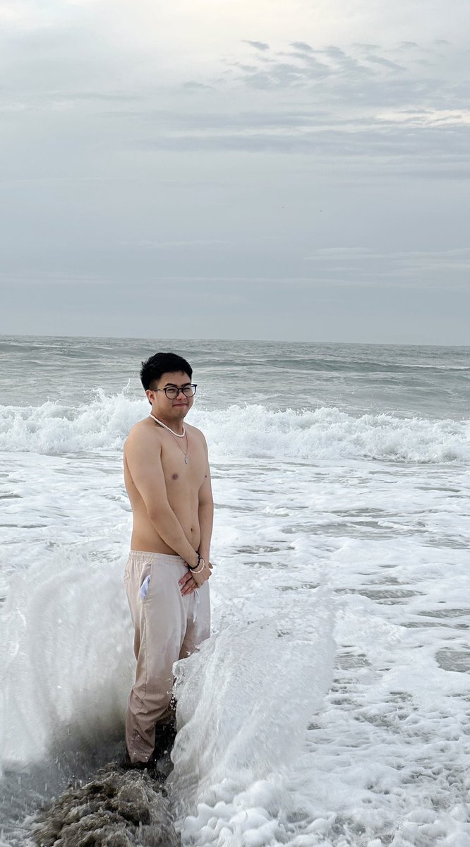 yujclement's tweet image. elyu i am in u 

ig: eugenechad