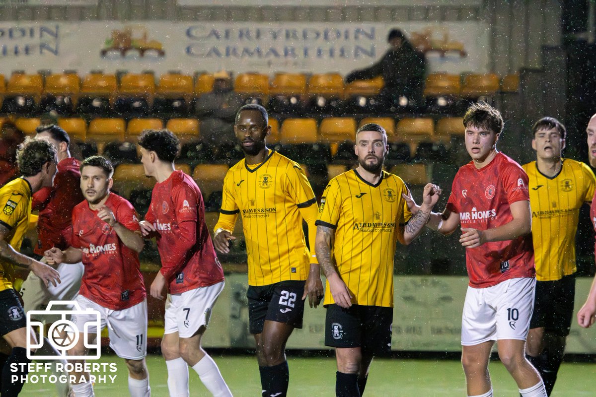 SteffPhotos's tweet image. Matchday Action 

⚽️ Carmarthen Town AFC vs Caerau Ely
📅 28th November 2025
🏟 LHP Stadium, Carmarthen
🏆 JD Cymru South 

Full gallery of photos now available 👇 

steffrobertsphotography.pixieset.com