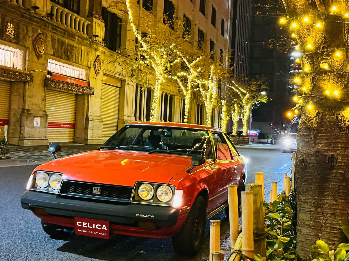 celica2000ra45's tweet photo. 日本橋三越のイルミネーション！オレンジ。#ra45 #celica #celica2000GTrally https://t.co/yJD9T5h98B