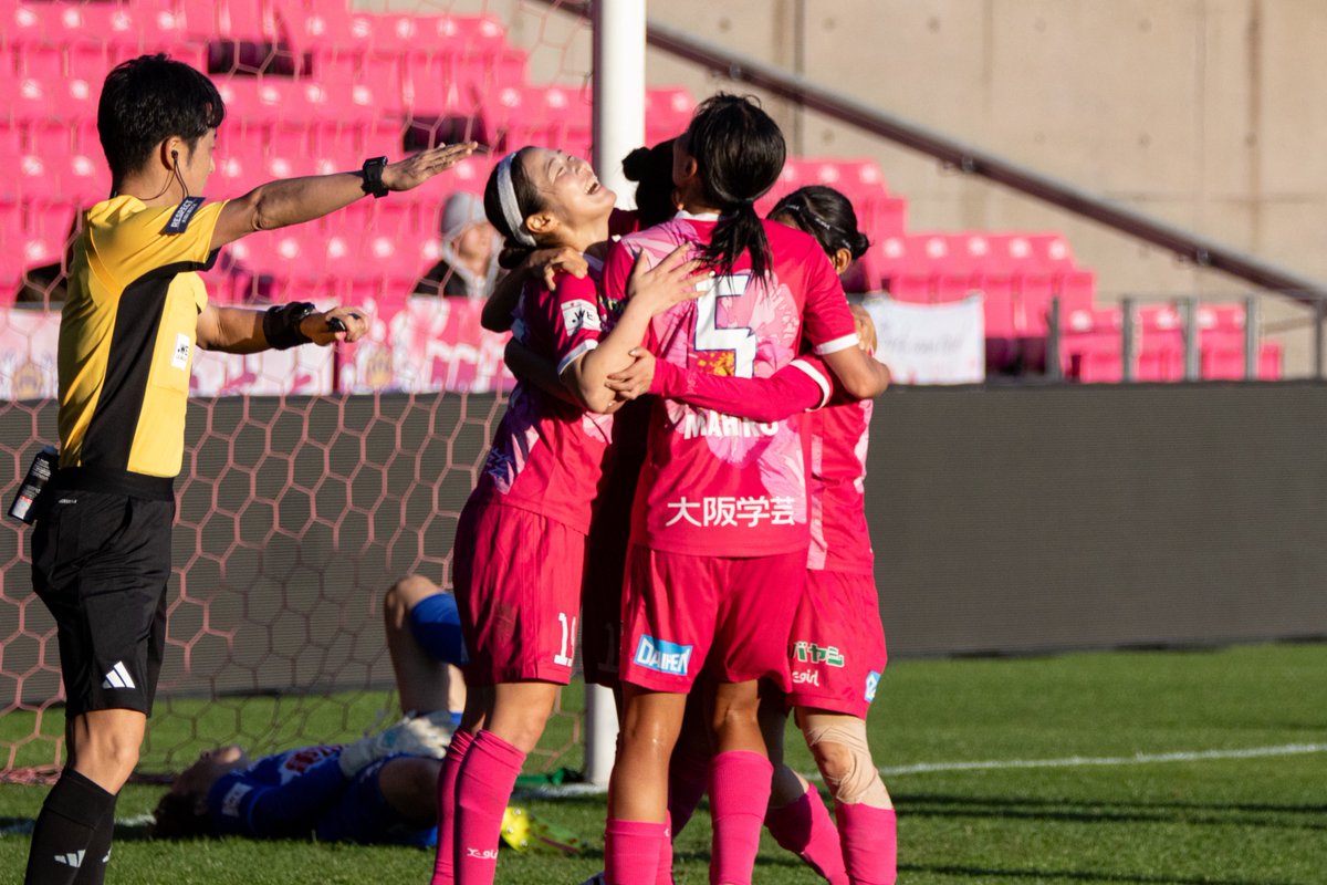 𝑛𝑎 tweet media