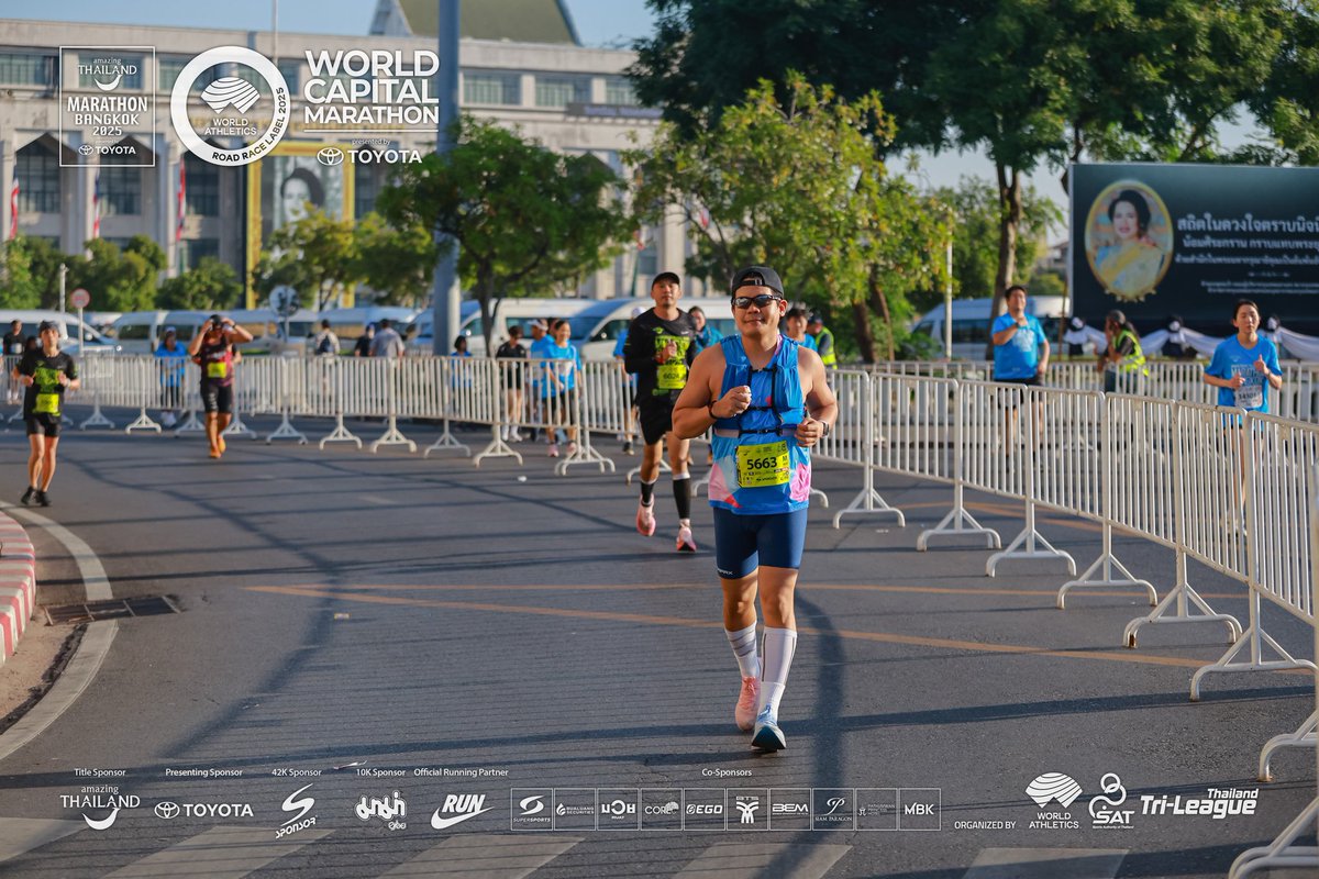 DolDolArt's tweet photo. Amazing Thailand Marathon Bangkok 2025 
ฟูลมาราธอน ครั้งที่ 24
อาทิตย์ก่อน เพิ่งไปวิ่งอัลตร้าสวนรถไฟมา วันนี้เลยยังพอมีแรงเหลือมาซ้ำอีกสัก 42K 😚😚
งาน ATM นี้ลงมา 4-5 ครั้งแล้ว ฟูลแรกเมื่อปี 2019 ก็ที่งานนี้ 
เวลาผ่านไป 7 ปี กับฟูลที่ 24 ก็ทำเวลาได้ดีกว่าตอนวิ่งฟูลแรก https://t.co/qGMfT2tlzE