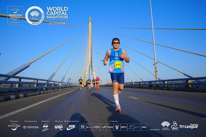 DolDolArt's tweet photo. Amazing Thailand Marathon Bangkok 2025 
ฟูลมาราธอน ครั้งที่ 24
อาทิตย์ก่อน เพิ่งไปวิ่งอัลตร้าสวนรถไฟมา วันนี้เลยยังพอมีแรงเหลือมาซ้ำอีกสัก 42K 😚😚
งาน ATM นี้ลงมา 4-5 ครั้งแล้ว ฟูลแรกเมื่อปี 2019 ก็ที่งานนี้ 
เวลาผ่านไป 7 ปี กับฟูลที่ 24 ก็ทำเวลาได้ดีกว่าตอนวิ่งฟูลแรก https://t.co/qGMfT2tlzE