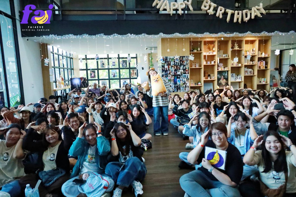hugfaiproject's tweet photo. ขอคุณฟอร์อายทุกคนอีกครั้งนะคะ งานนี้อบอุ่นและสมบูรณ์ได้เพราะทุกคนเลยค่ะ☺️ รอชมรูปบรรยากาศและความน่ารีกได้เลยนะคะ🐾

#PawtyWithFai #Fai4EVE #4EVE https://t.co/rxxrlJgjEd