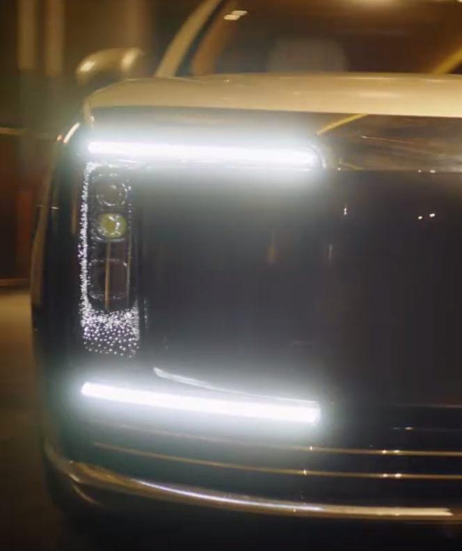 LivingInHarmony's tweet photo. Huawei Harmony Design language from cars, computing devices to software
#HarmonyDesign #Huawei #DesignLanguage #particles #Hardware #Software #HarmonyOS #HIMA #MaextroS800 #LantuTaishan #SUV https://t.co/R6Aogmitm0