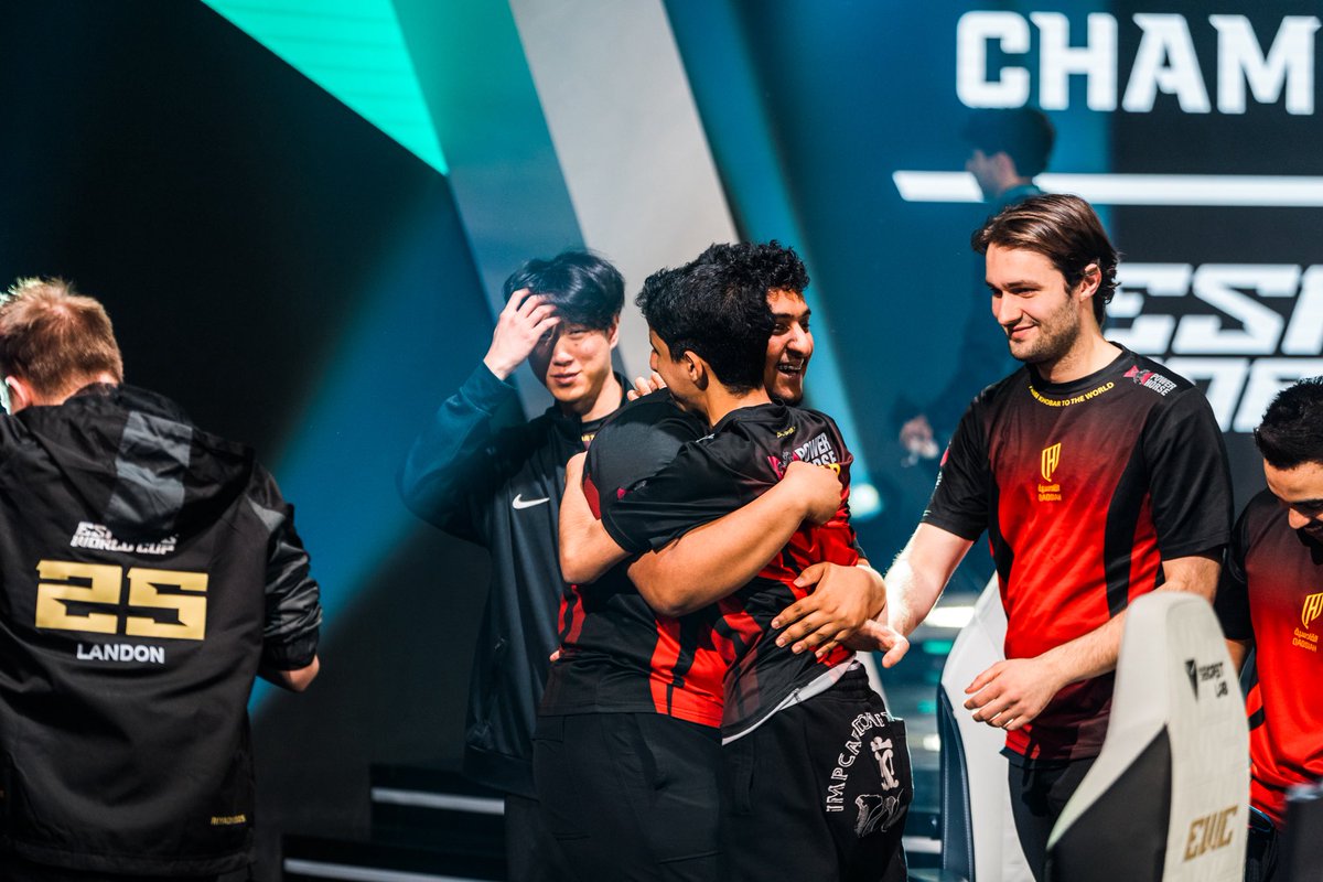 AlQadsiahES's tweet image. Same situation, better performance.

#القادسية -  #KnightsWin