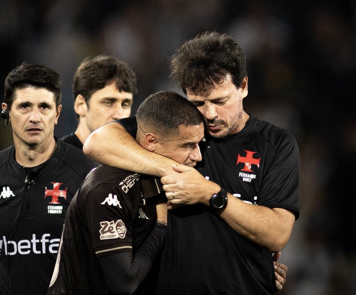 ✠Estagiário do VASCO✠ tweet media