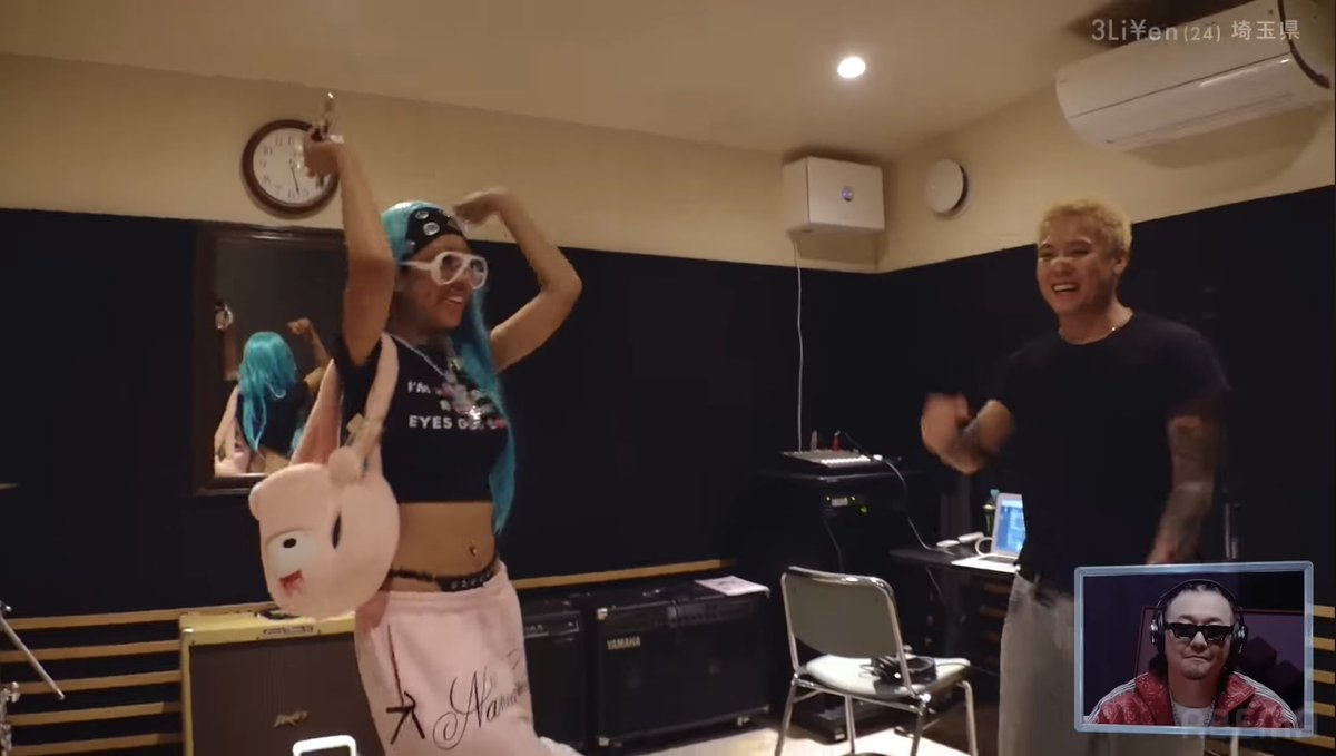 立入禁止のバリケードもさすがの3Li¥enには通用しなかったのかな。