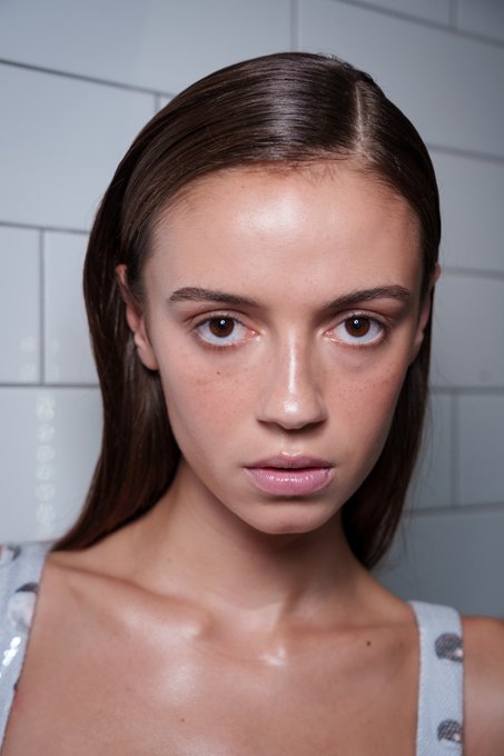 كيف تختارين أفضل كريم مرطب للبشرة الجافة للحصول على نضارة وترطيب عميق مثالي #جمال 