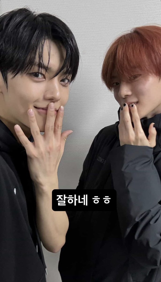 3n2i7's tweet photo. 깡정즈ㅎㅎㅎㅎㅎ
귀여운놈들 https://t.co/l09K4GAVDL